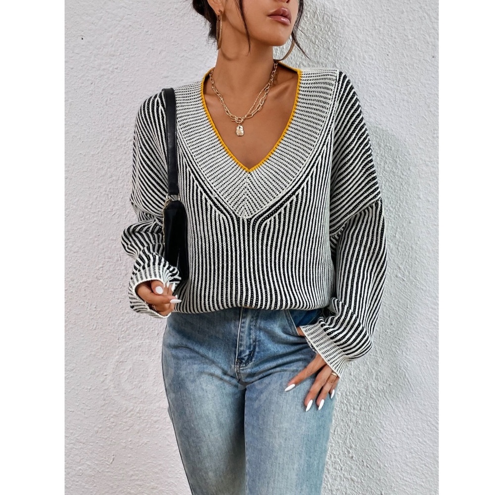 Oversized Rib Knit Striped V-Neck Black Gray Pullover Sweater - Picture 6 of 8